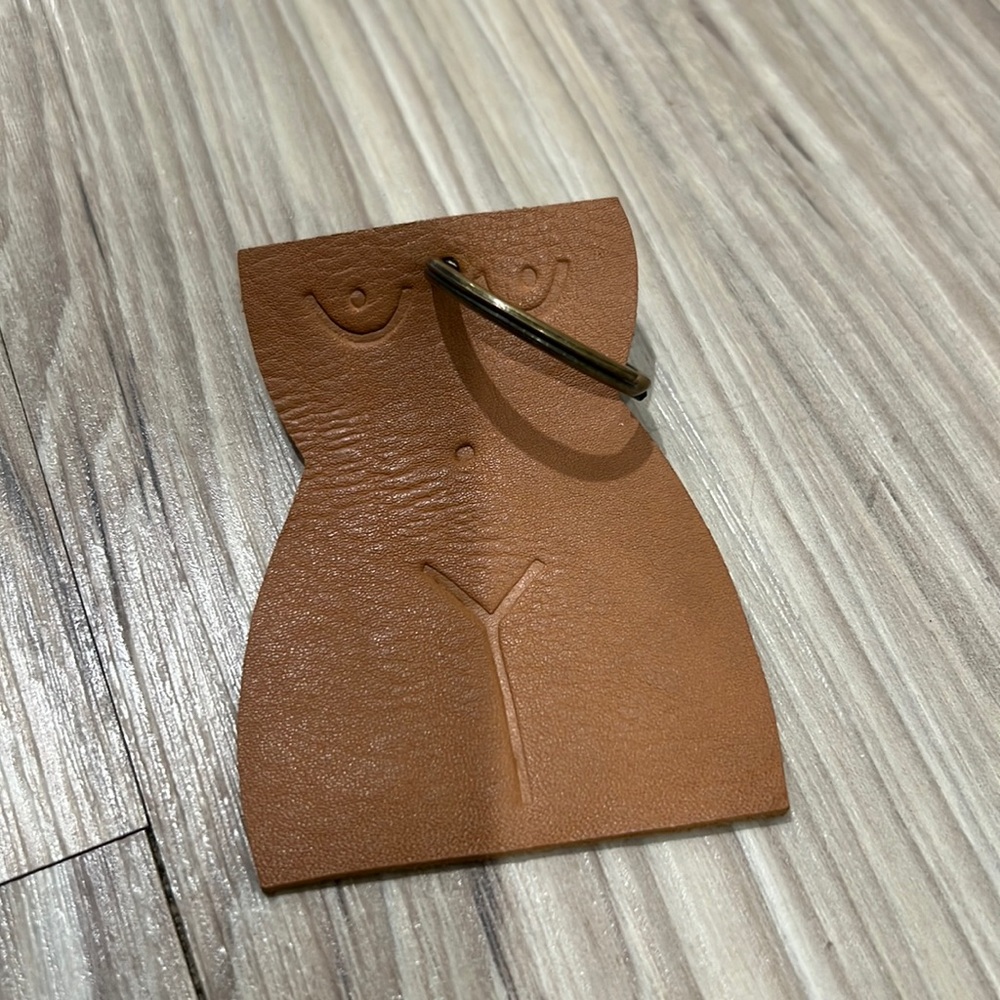 MANDRN Leather Key Chain